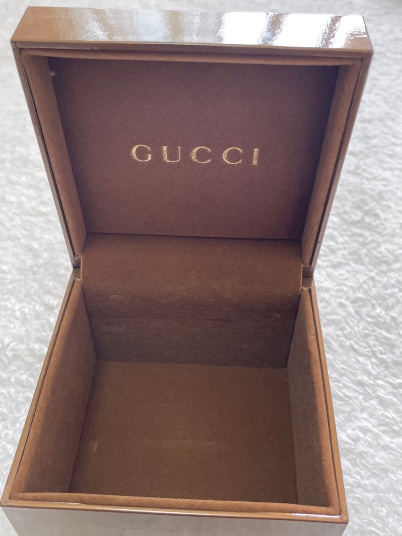 美品GUCCI レザー腕時計 スクエアフェイス