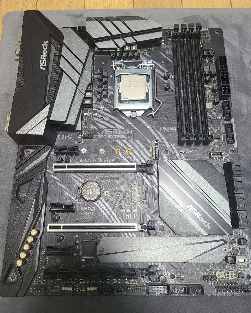 CPU i7 8700k + z390 extreme 4