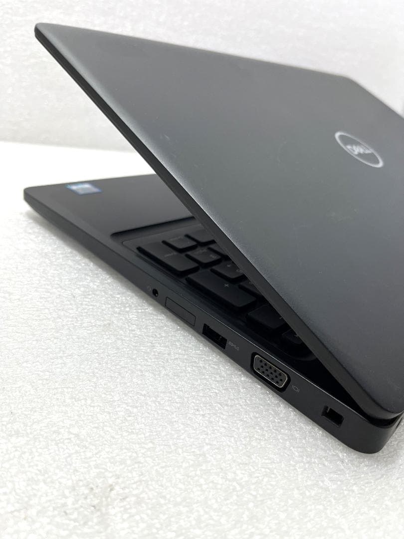 Latitude 5590 15.6型 第7世代i3 8GB SSD