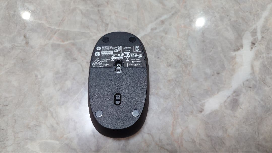 HP Pavilion 15 i5 5200u4GB SSD238GBマウス付き