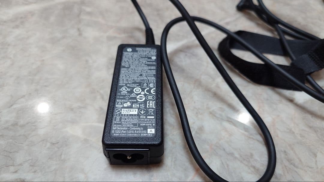 HP Pavilion 15 i5 5200u4GB SSD238GBマウス付き