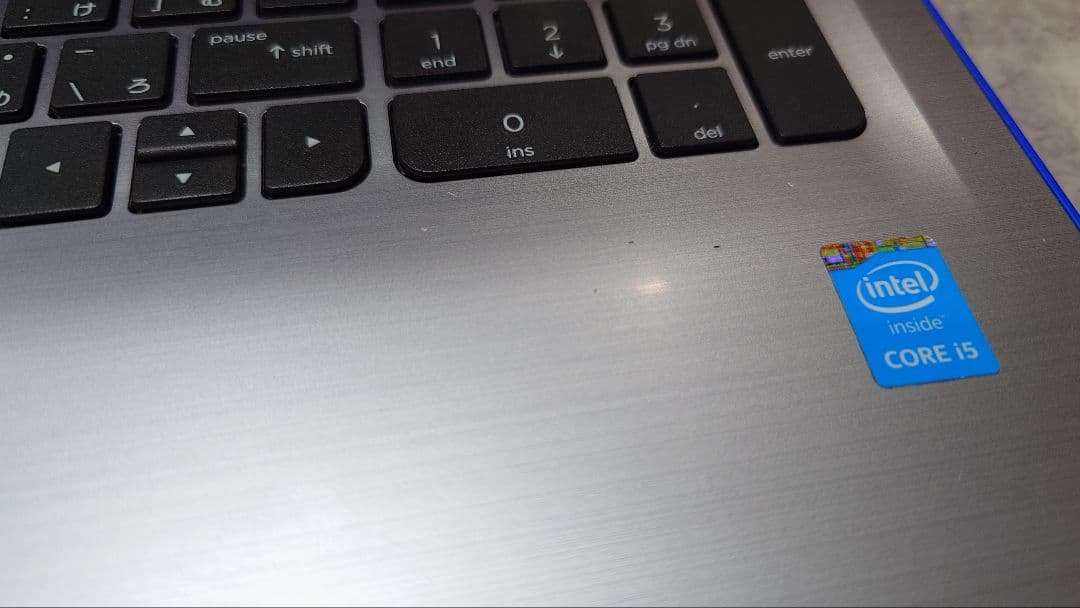 HP Pavilion 15 i5 5200u4GB SSD238GBマウス付き