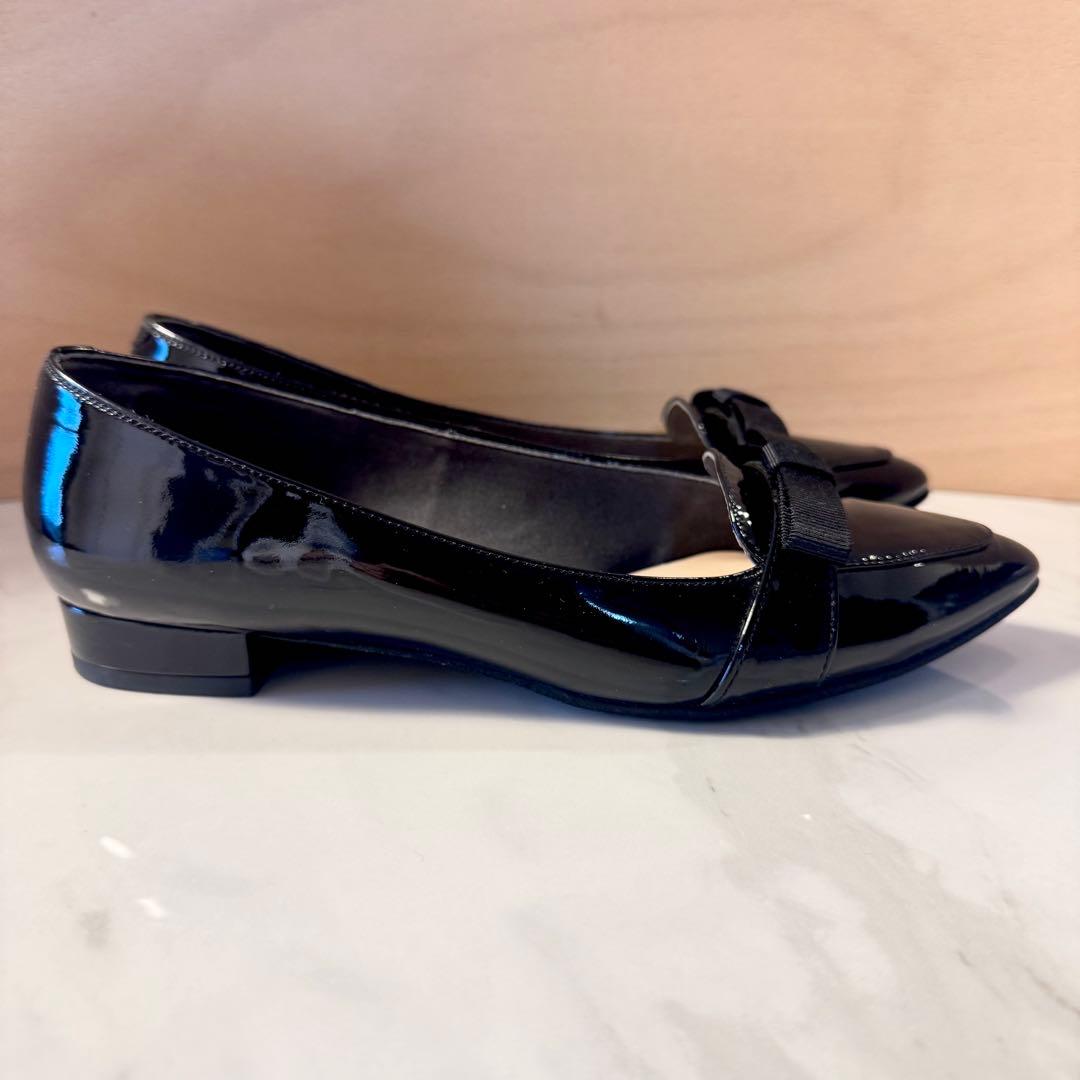 【美品】 DIANA リボンパンプス　フラット　エナメル 23cm ブラック
