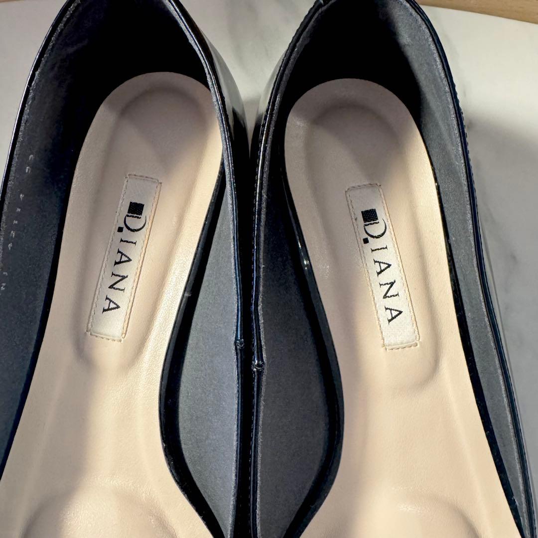 【美品】 DIANA リボンパンプス　フラット　エナメル 23cm ブラック