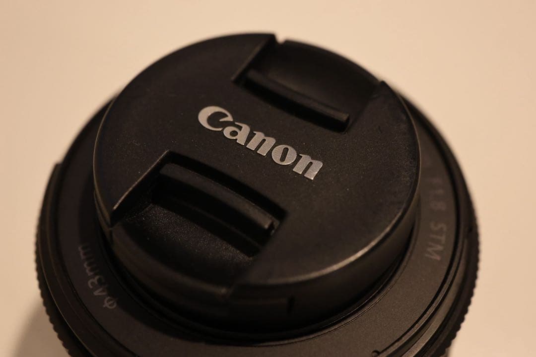 Canon 50mm F1.8 STM レンズ