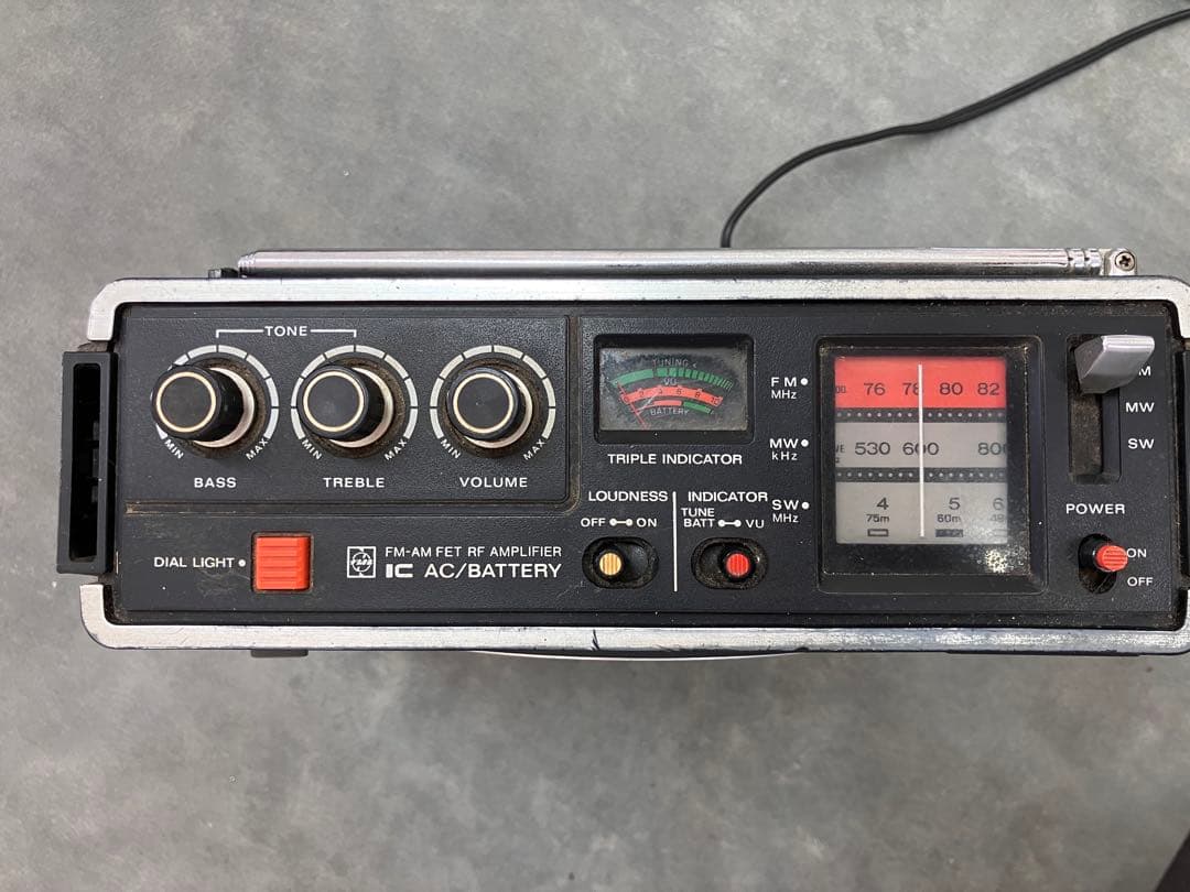 【National/ナショナル】『吠えろクーガ』RF-888 3バンドラジオ