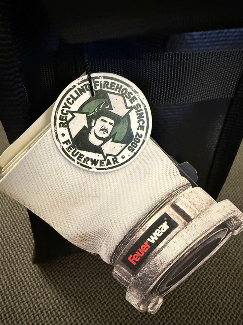 Feueewear ドイツ製 消防ホースで作られた パソコンバッグ