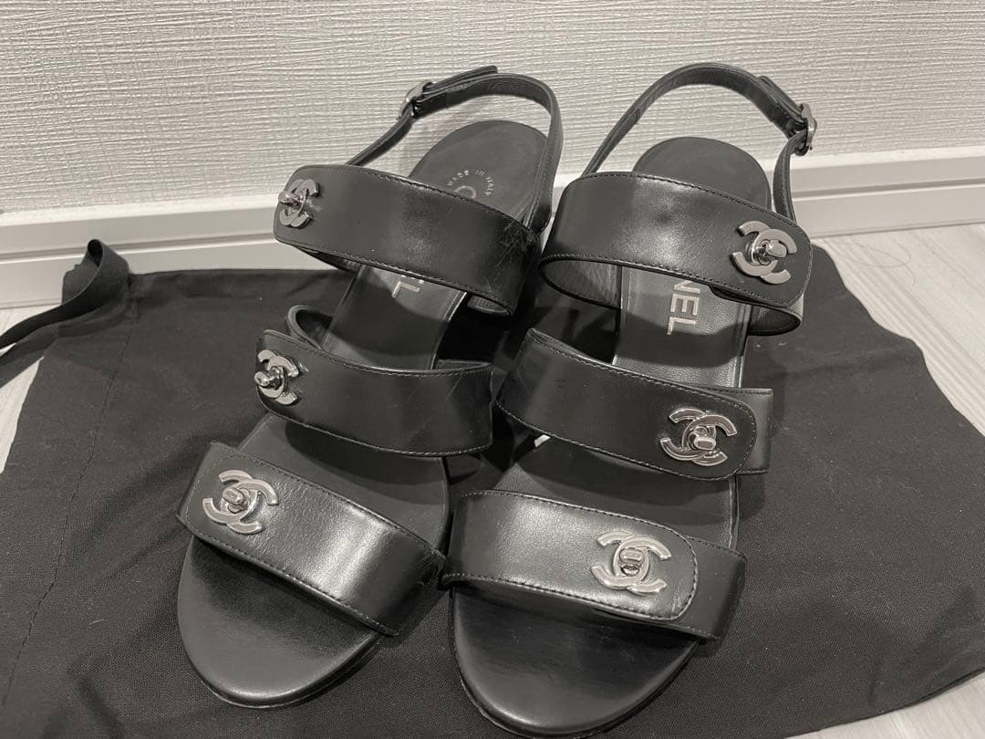 【美品】CHANEL ターンロックサンダル ヒール7cm