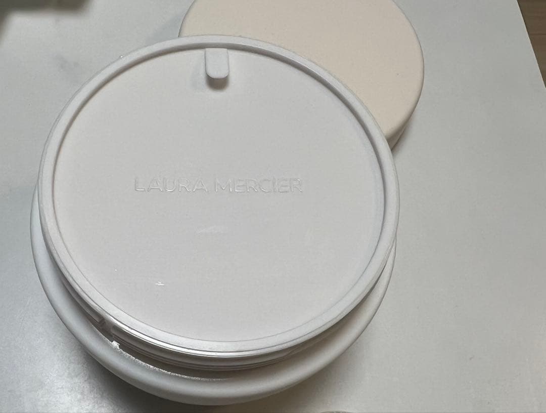 残9割✩ローラメルシエ　ボディクリーム　アンバーバニラ