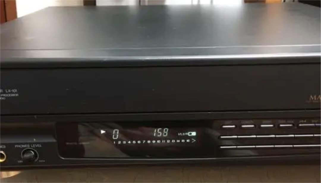 Panasonic LDプレーヤーLX-101とアニメLDソフト30枚セット