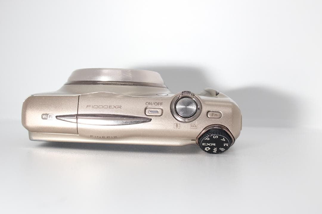 FUJIFILM F1000EXR 動作品