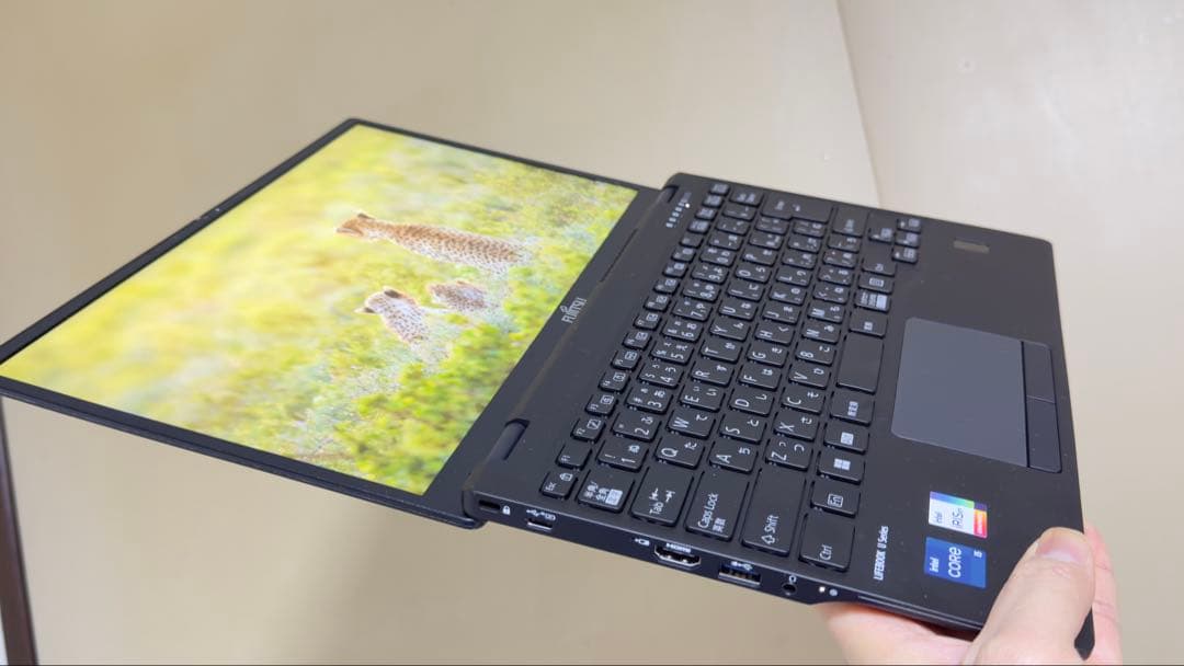 FUJITSU U9312/J i5 1245U メモリ 16GB 256GB