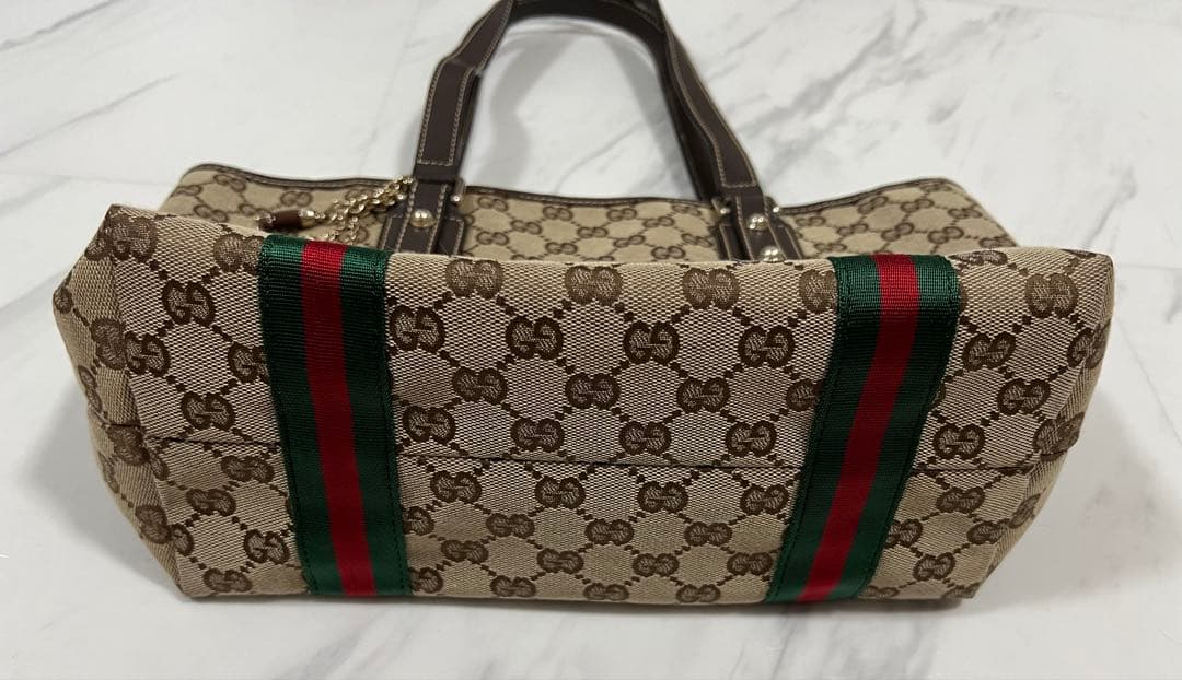 GUCCI グッチ トートバッグ GGキャンバス ブラウン チャーム付　美品