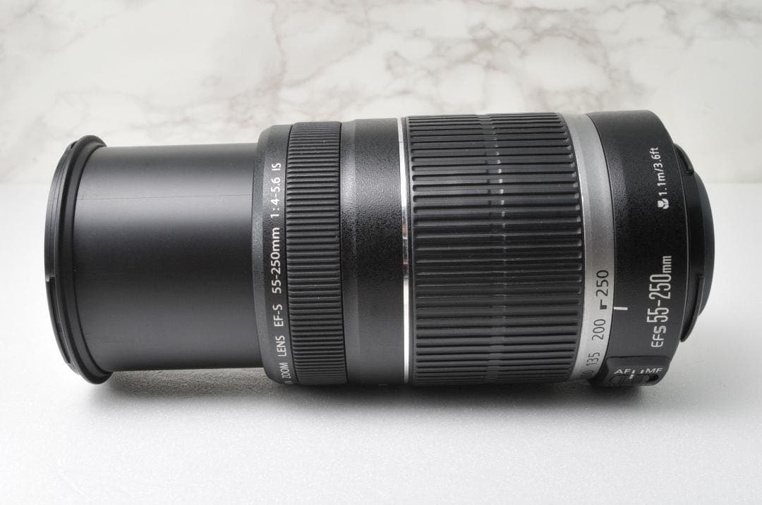 Canon EF-S 55-250mm IS⭐️望遠レンズ 手ぶれ補正 ズーム