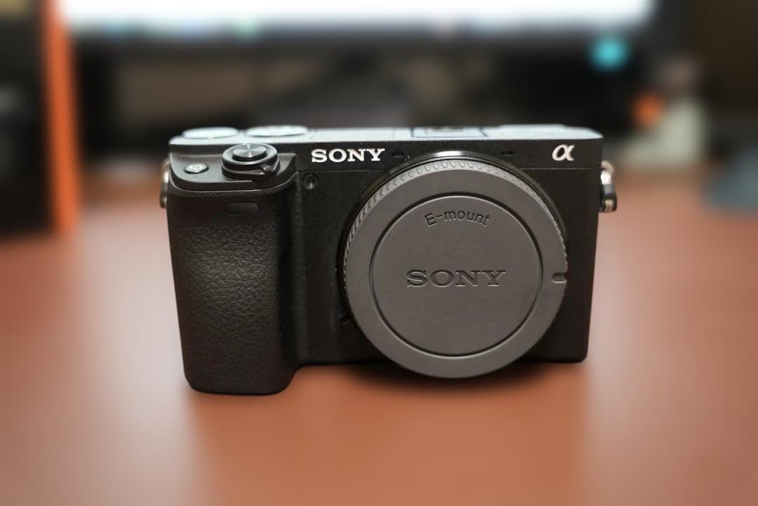 SONY α6400 ミラーレスカメラ（シャッター数約 66枚）