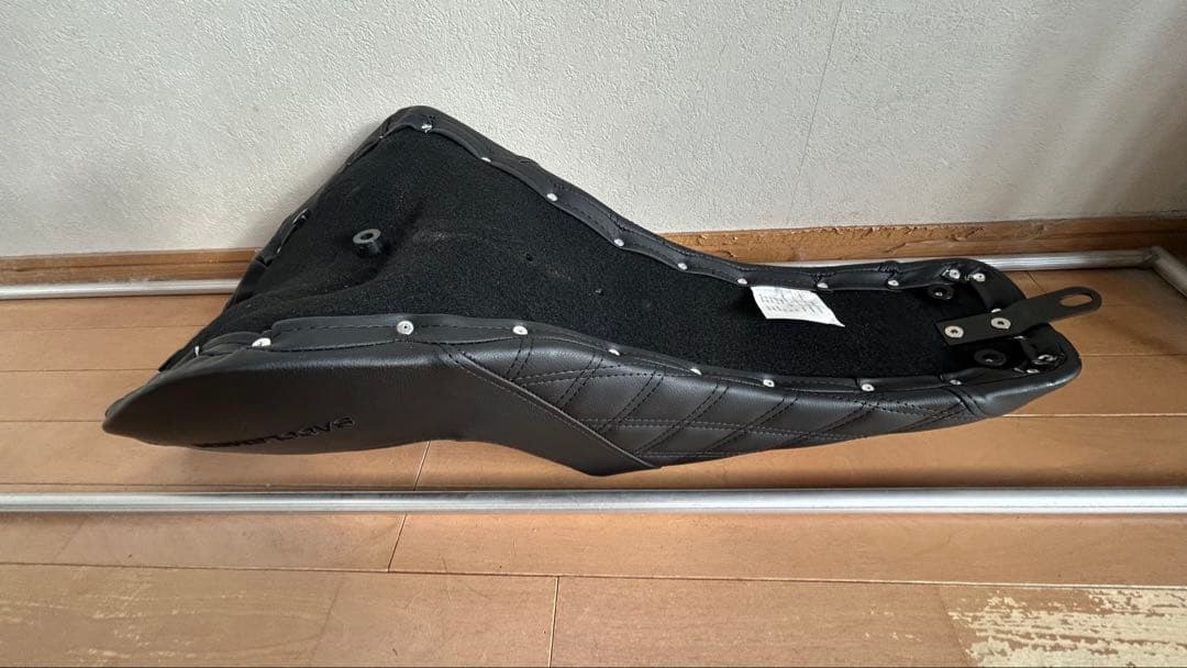 サドルマン　シート