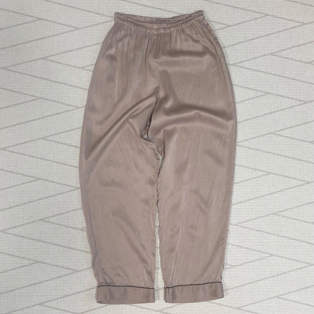 ワコール 睡眠化学 シルクパジャマ Mサイズ