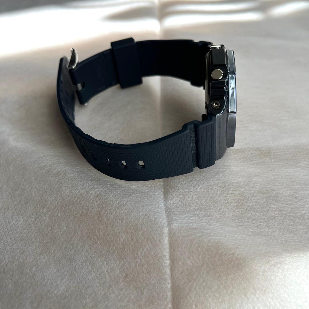 G-SHOCK 5611 GM-2100N ネイビー　八角形