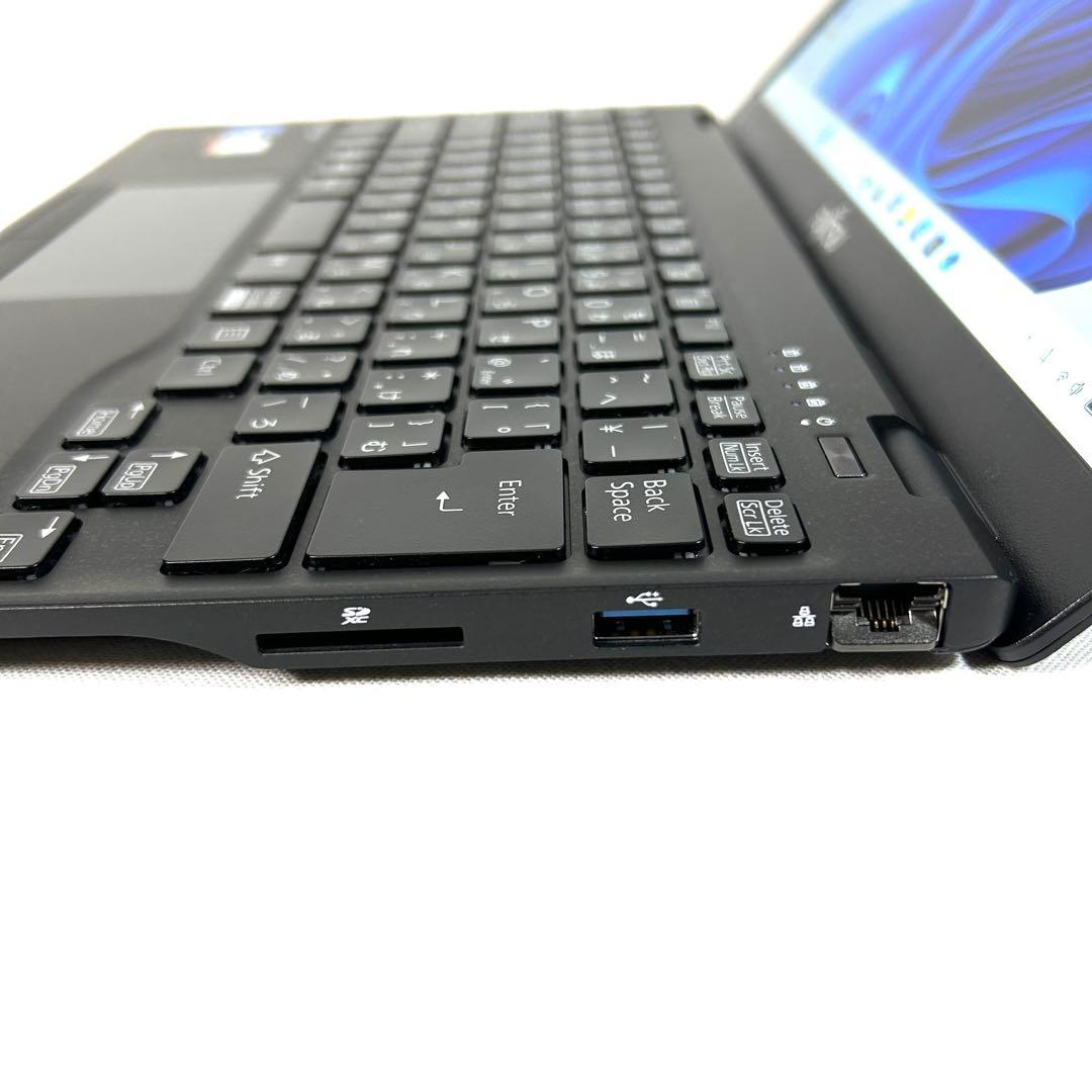 美品 FUJITSU LIFEBOOK U9311/F i5 256GB LTE