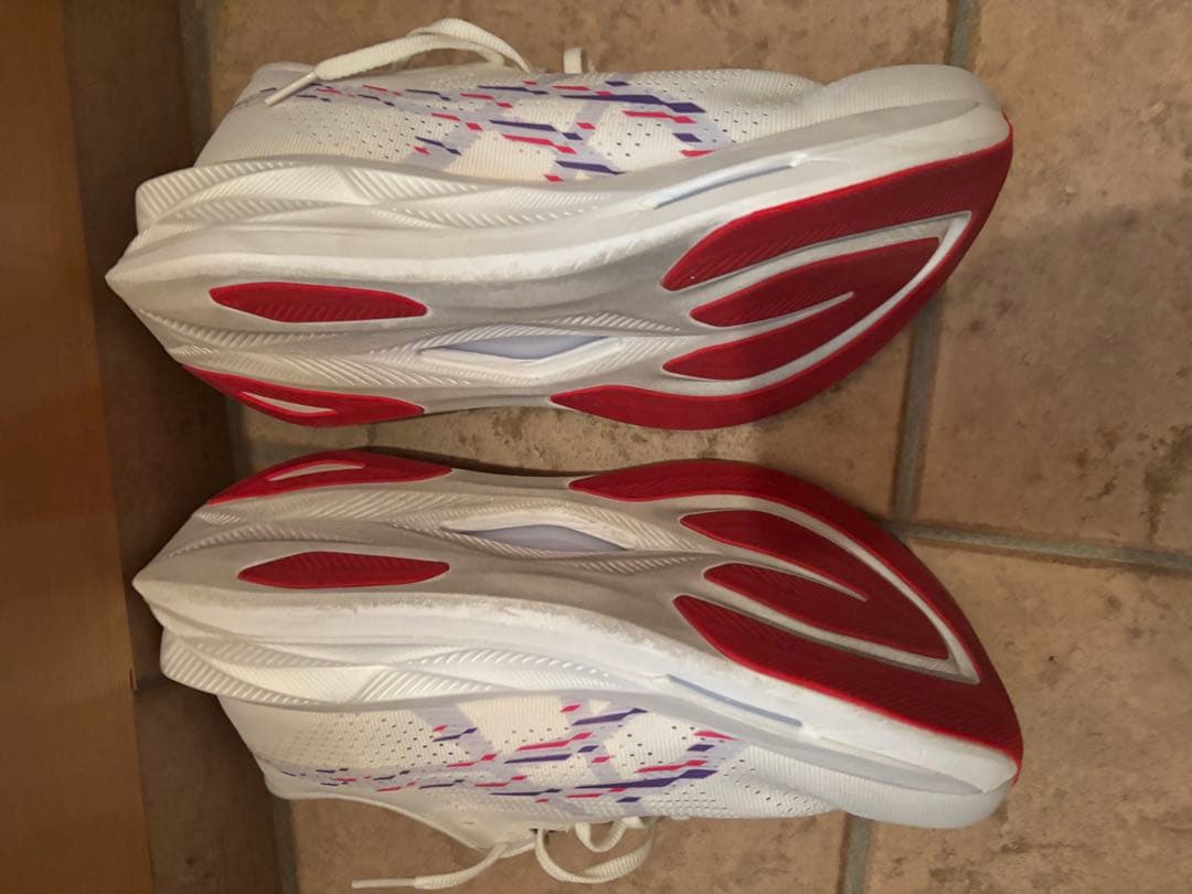 アシックス　ソニックブラスト　陸上競技