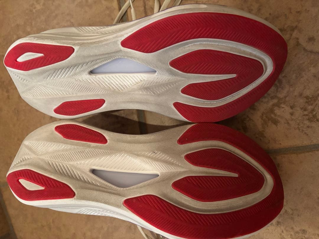 アシックス　ソニックブラスト　陸上競技