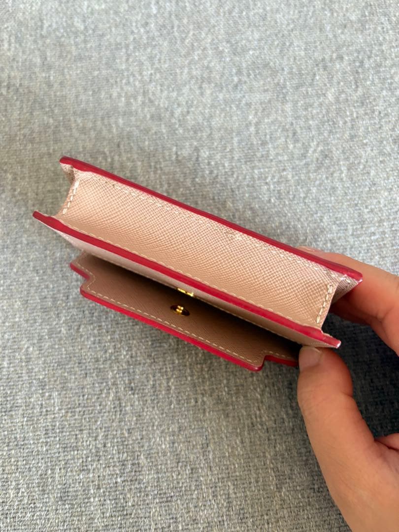 【ほぼ新品】MARNI マルニ　レザーカードケース・名刺入れ　ピンク