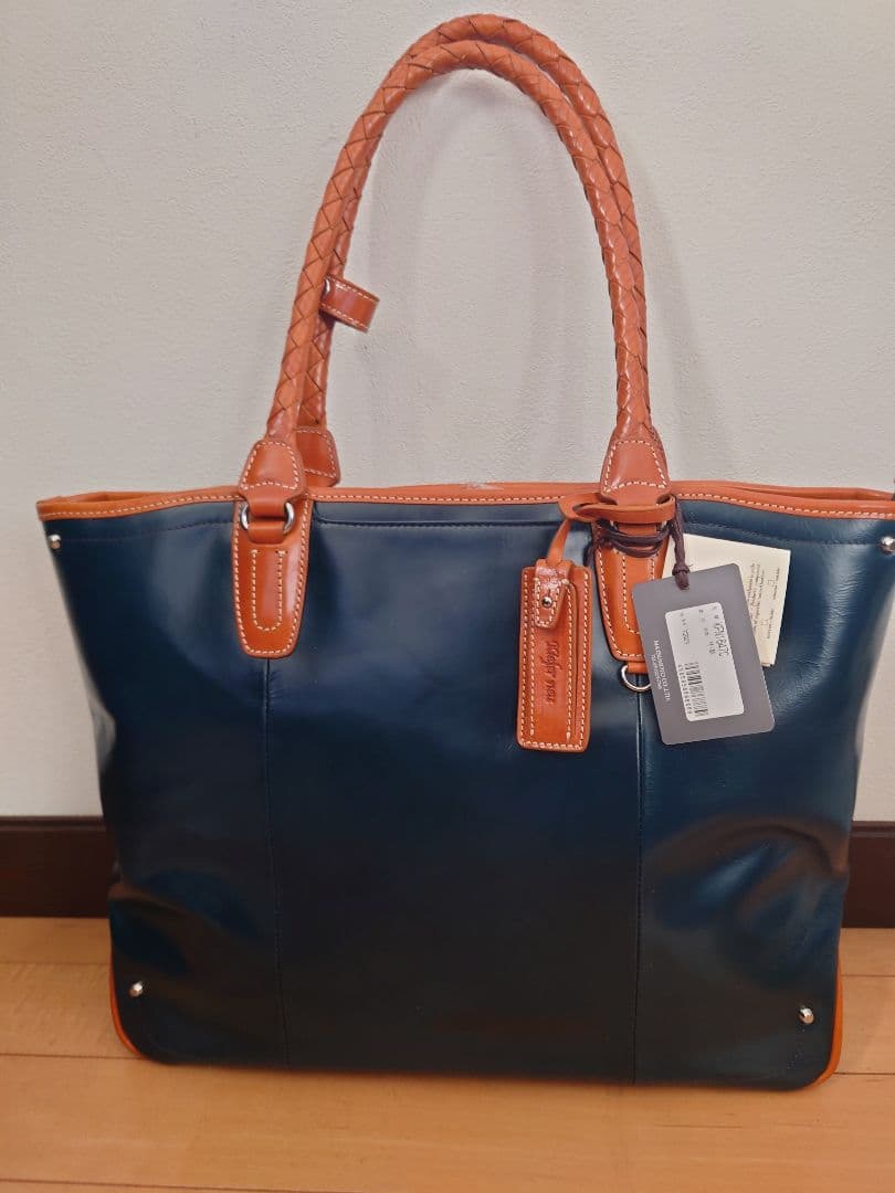 未使用✨キーファーノイ★Ciao チャオ★レザー★トートバッグ★ネイビー