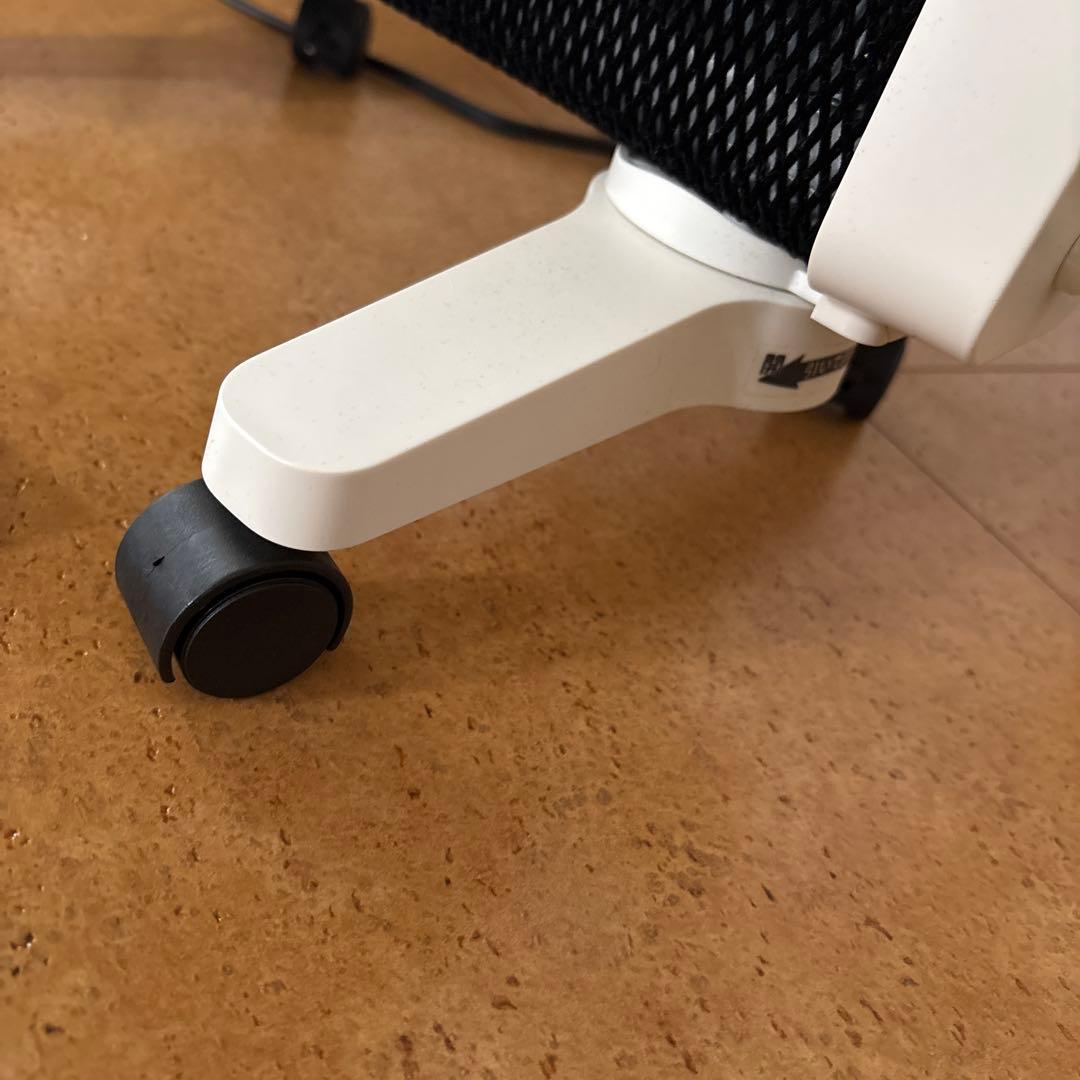 siroca 遠赤外線ヒーター　SN-M251