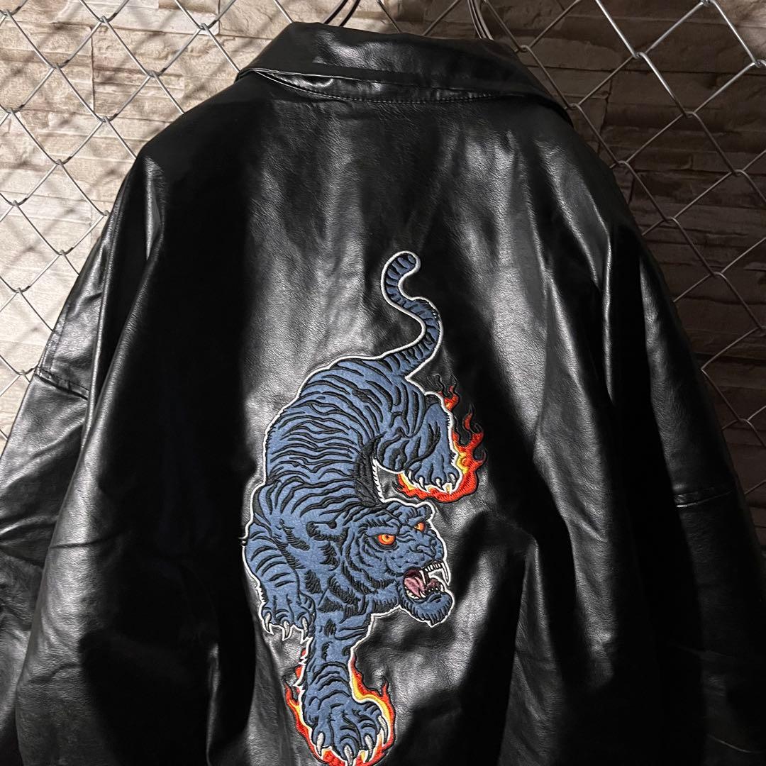 【値下交渉歓迎】チュウカタベタイ　タイガー　レザージャケット　Lサイズ　美品