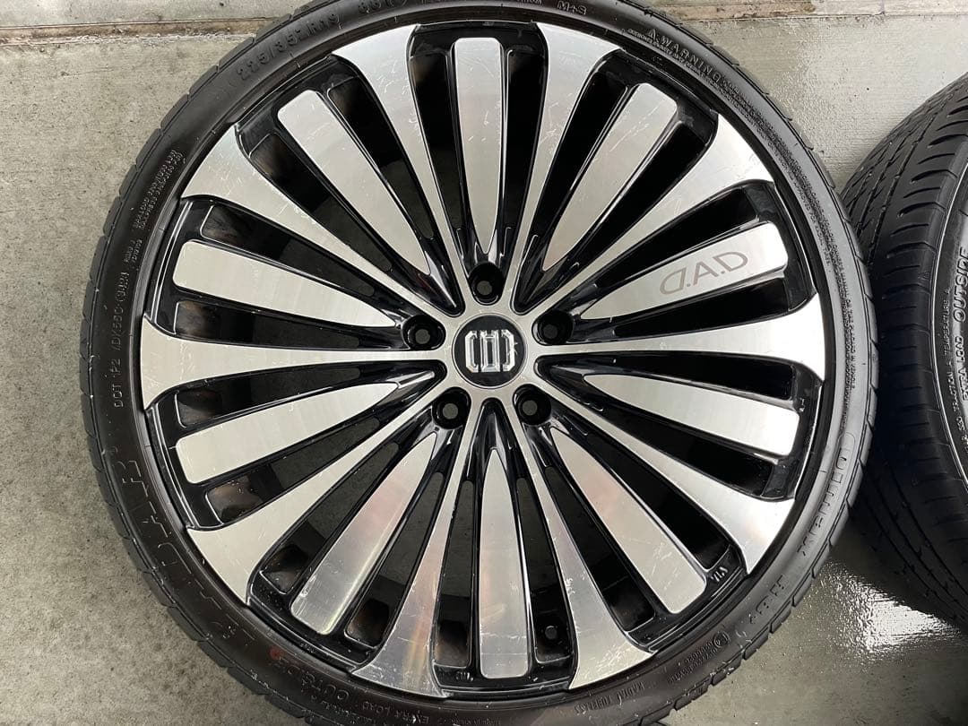 タイヤ溝あり！　D.A.D ギャルソン　ヴェルーガ　19インチ