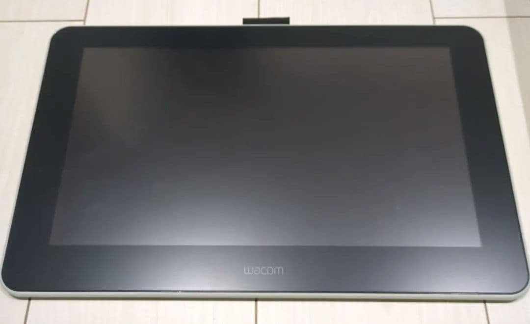 Wacom 13.3インチ 液タブOne 液晶ペンタブレット 13