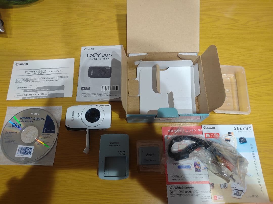 【ジャンク】Canon IXY 30S ホワイト コンパクトカメラ