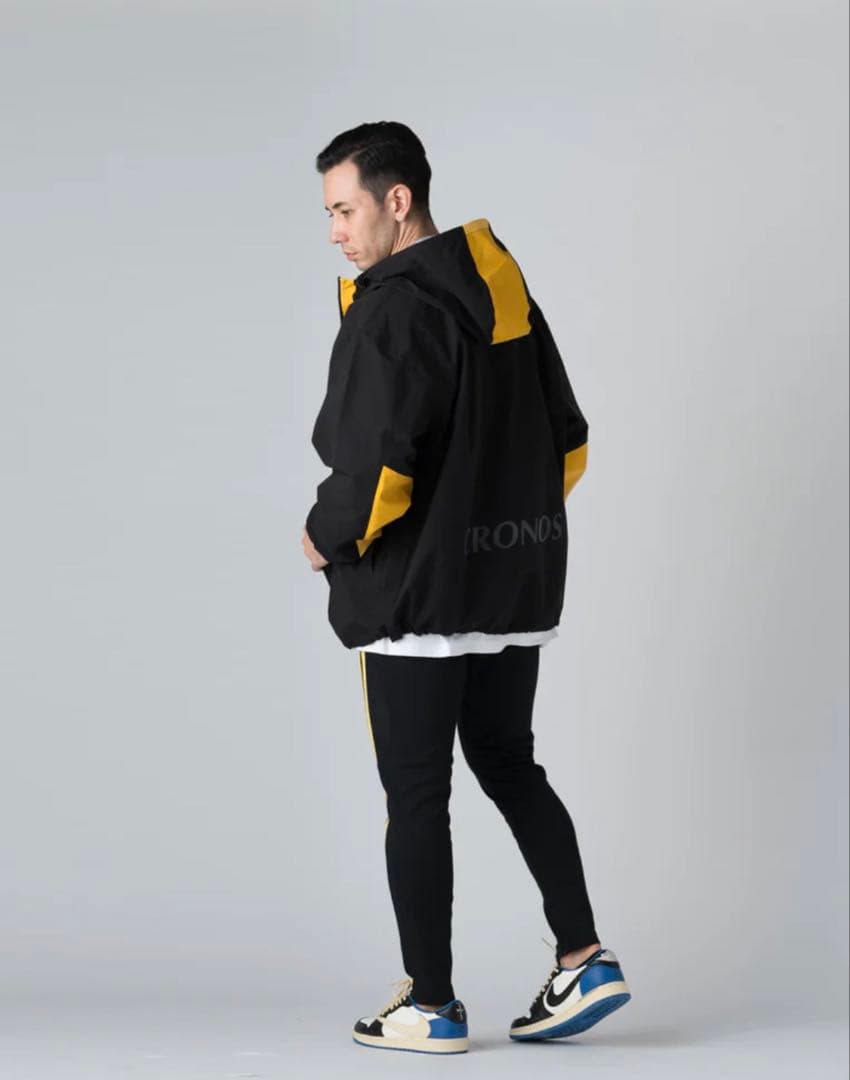 CRONOSマウンテンパーカー オンライン完売品