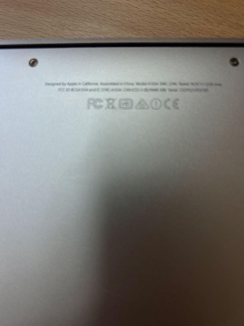 51.Apple MacBook 12インチ (Early 2015) 本体