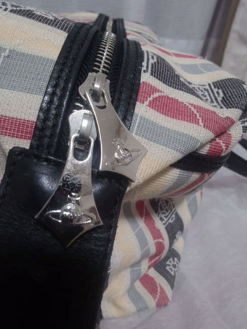 Vivienne Westwood　ストライプ柄ボストンバッグ