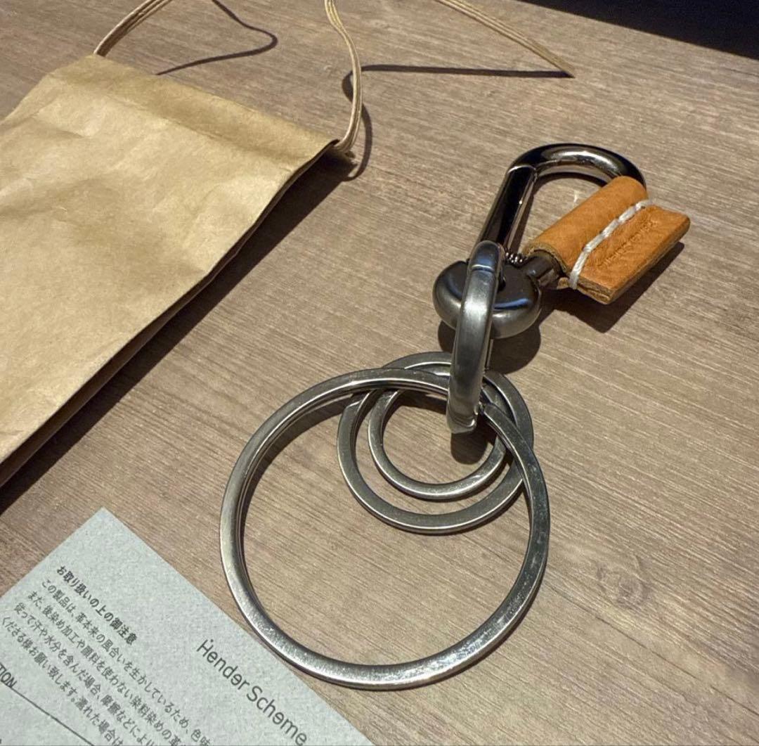 エンダースキーマ カラビナ ナチュラル新品