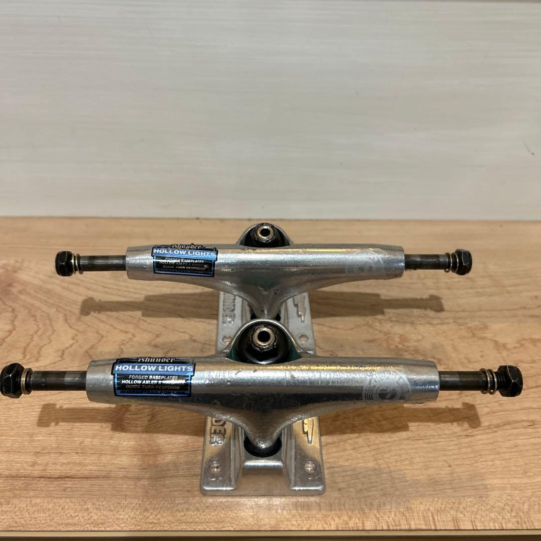 Thunder Hollow Lights トラック　サンダー