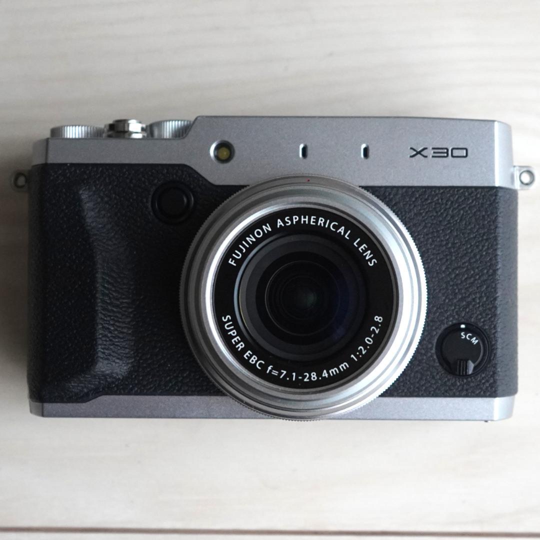 FUJIFILM デジタルカメラ X30 シルバー