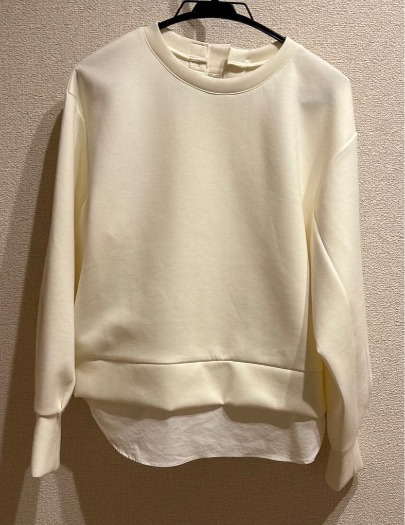 アルページュストーリー　カタログ掲載　全国完売カラー上品ダブルリボンプルオーバー