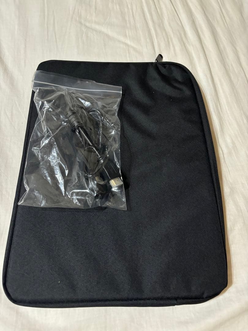 シンヤ　I-O DATA 15.6インチポータブルモニター