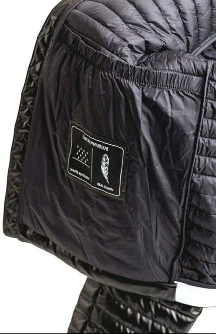 【新品タグ付き】アルマーニダウンジャケットサイズ54