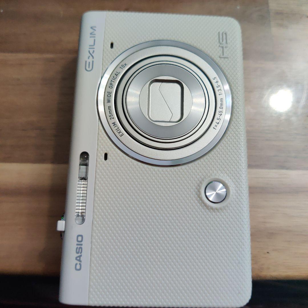 CASIO ZR50　EXILIM ホワイト コンパクトデジタルカメラ