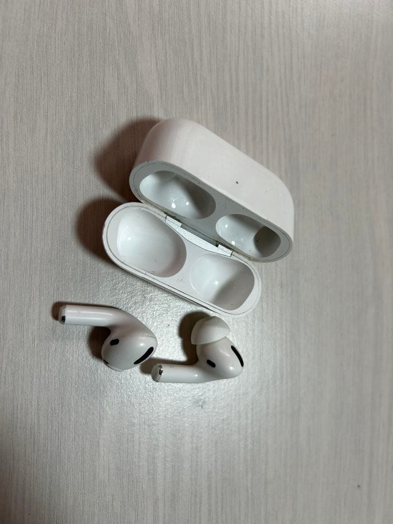 AirPods本体 ホワイト　箱無し