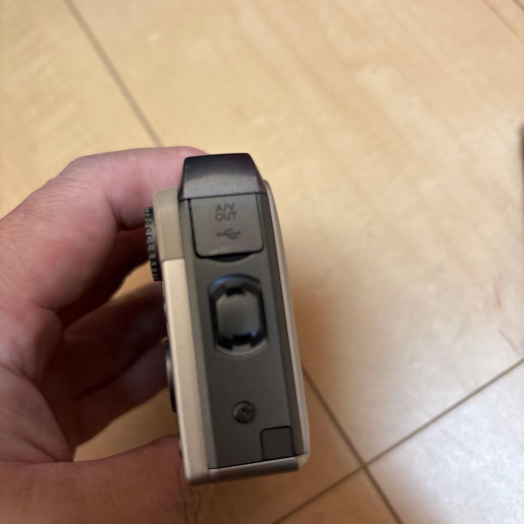 Fujifilm FinePix F60fd 12.0メガピクセル