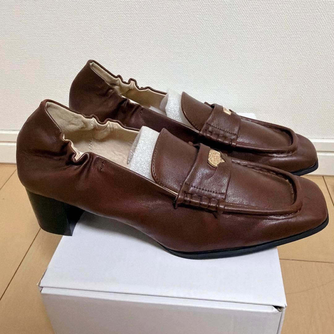 MOUSSY SQUARE TOE ローファーヒール