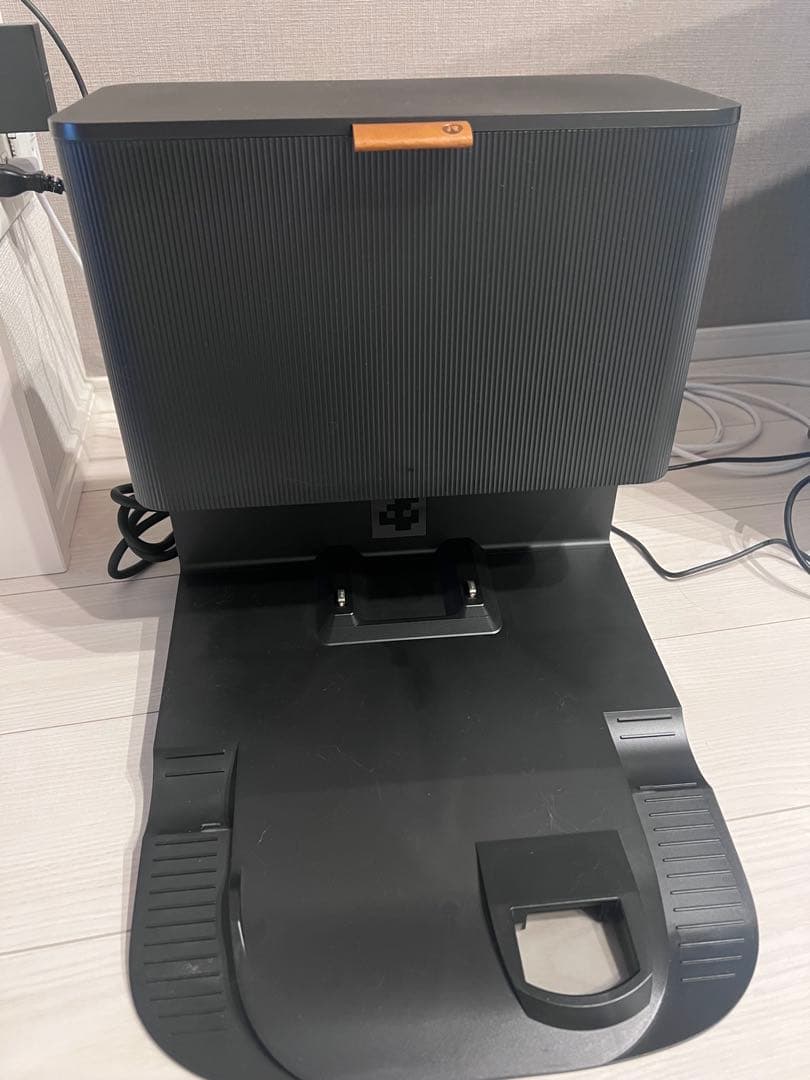 【美品】Roomba ルンバ i5+ ロボット掃除機 i555860