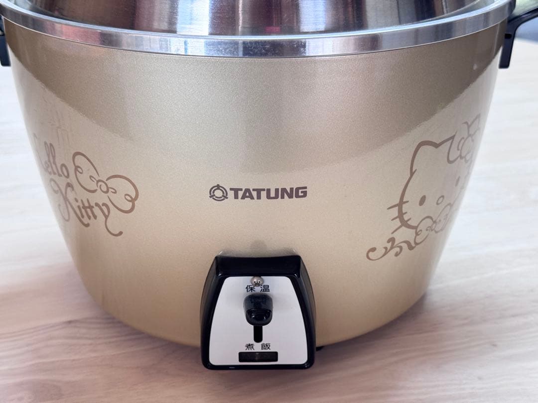 大同電鍋 10合 限定ハローキティーゴールドモデル　Hello kitty