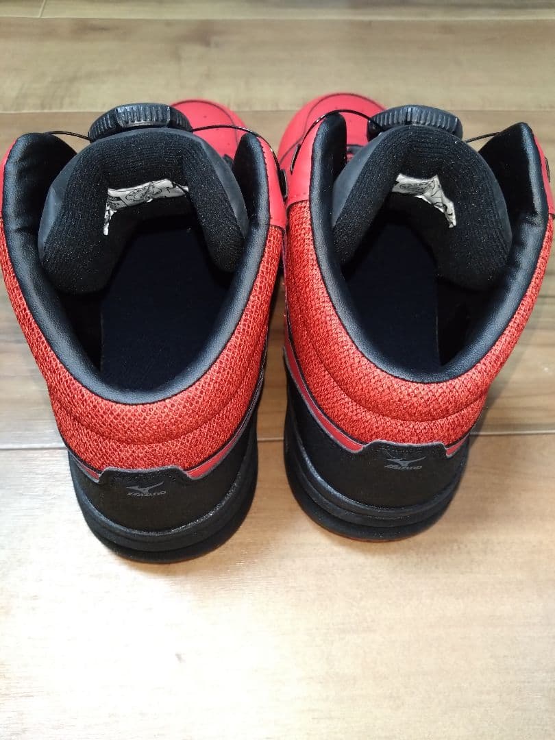 ミズノ　安全靴　２７センチ　新品　未使用