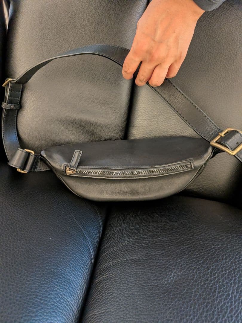 土屋鞄 リビート クロスボディバッグ ブラック 黒