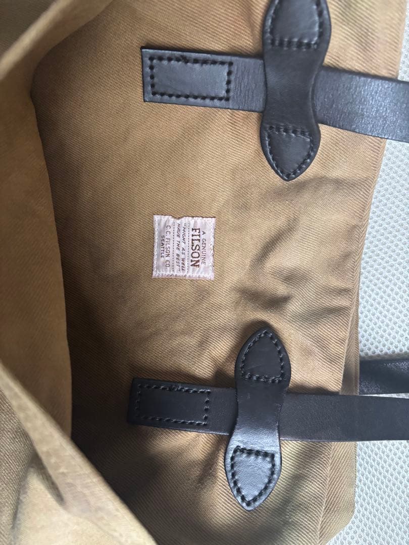 ピ*牧様 ベージュキャンバストートバッグfilson フィルソンラギッドツイル